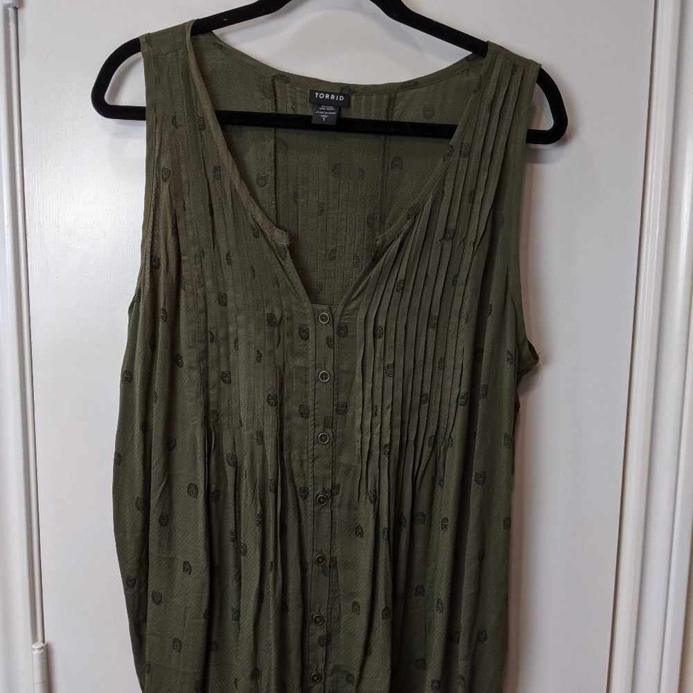 Torrid Olive Tank w/ Owl Print / Sz 1